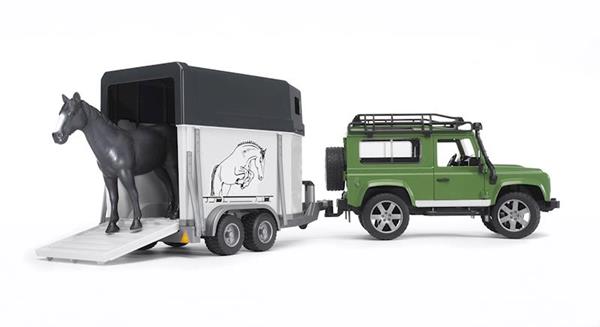 Imagen de Coche Land Rover con transporte caballos Bruder