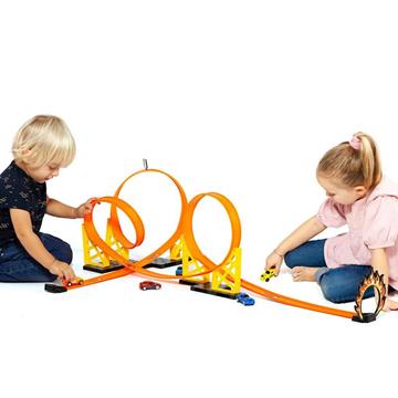 Imagen de Pista De Coche Con Tres Loopings Molto