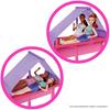 Imagen de Supercaravana Barbie 2025. Cuenta con7 zonas de juego y más de 6 accesorios. 88x37,30x52.40 cm