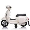 Imagen de Moto Mini Vespa Blanca Batería
