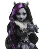 Imagen de Muñeca Monster High Reel Drama Clawdeen en blanco y negro.