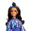 Imagen de Barbie Deluxe Metallic Muñeca con jersey azul