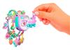 Imagen de Pulsera Kawakis Rosa. Personalizala Añade estilo a tus pulseras. Incluye pulsera, 3 charms ,1 charm especial y 3 cuentsas decorativas.